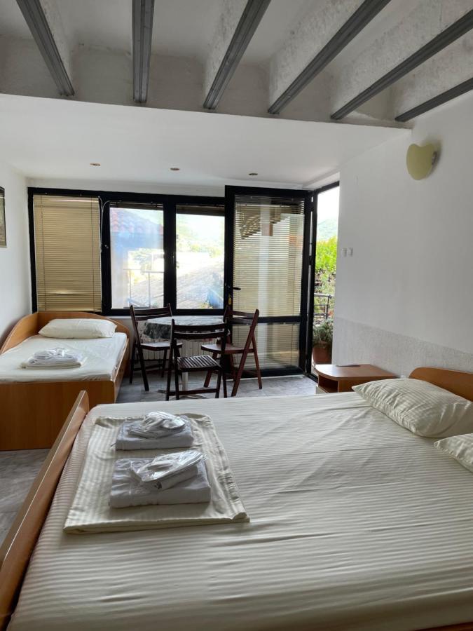 אוהריד Apartments Evelyn מראה חיצוני תמונה